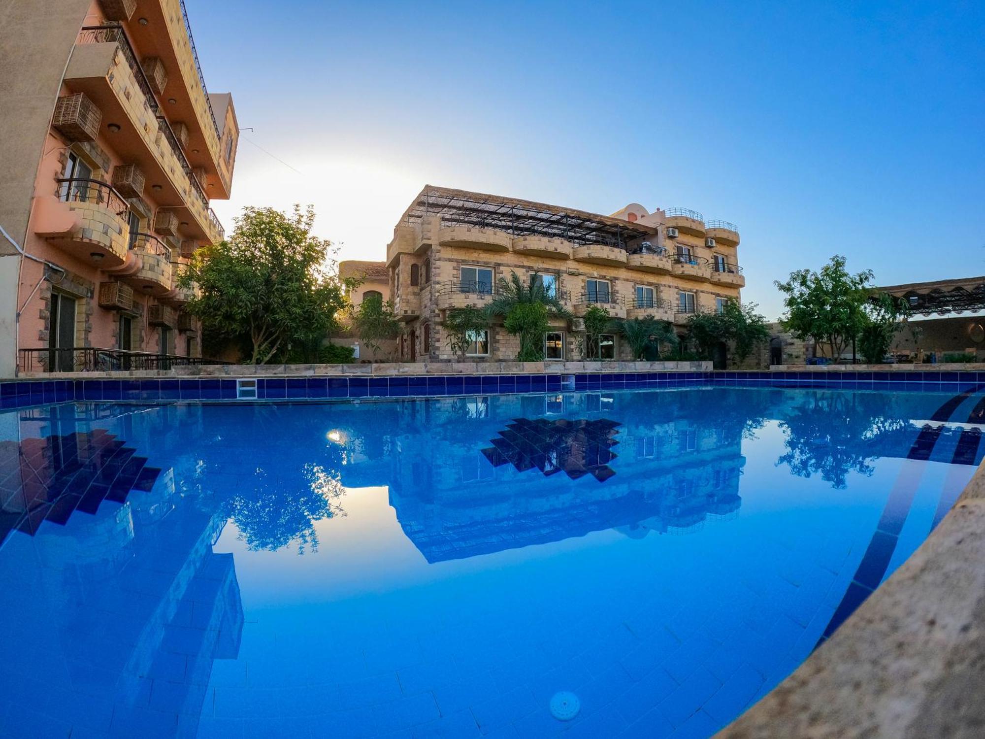 New Memnon Hotel Луксор Екстер'єр фото